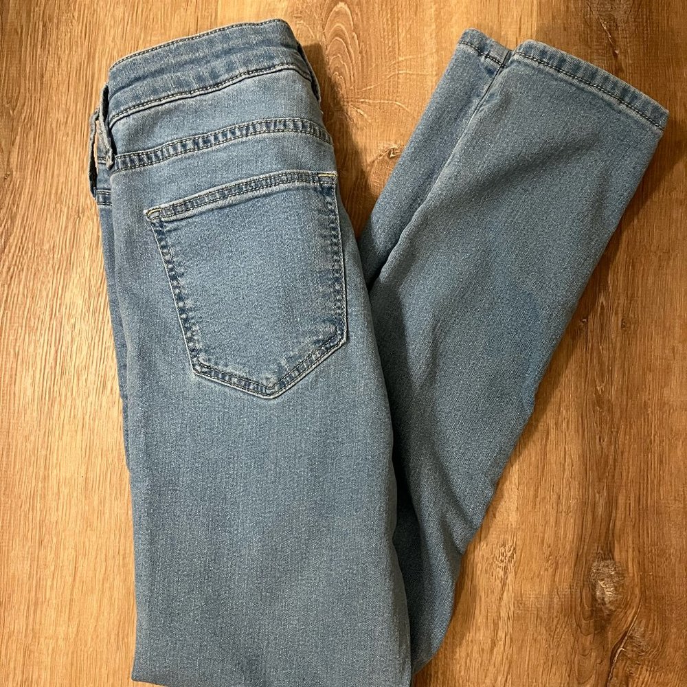 H&M size 4 &denim skinny jeans (pre-loved)